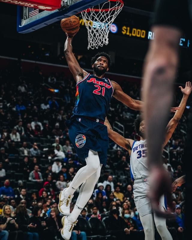 哈登低迷76人败给活塞 哈登的状态起起伏伏