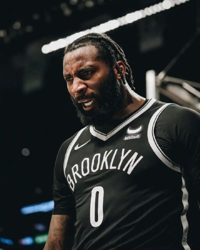 克拉克斯顿5场90%命中率 年仅23岁成为了篮网新一代的饼皇