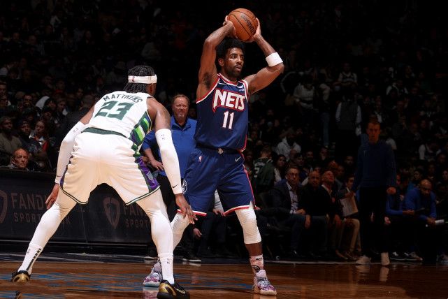 字母后撤步三分绝平篮网 篮网开始发力