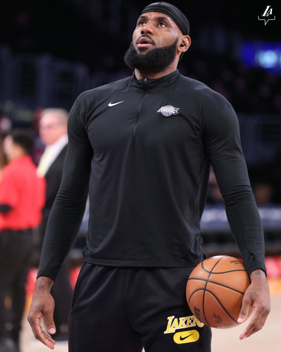 湖人依旧输给了湖人 詹姆斯遭遇职业生涯所在球队最差一年 