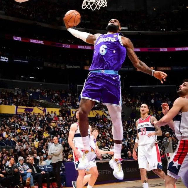 得分榜前十正负值与攻防效率垫底 詹姆斯砍高分成副作用 