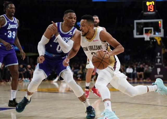 湖人输生死战詹姆斯带伤6中4 火线复出砍下38分仍输球