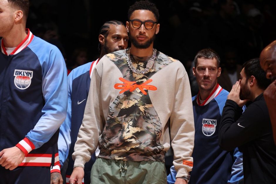 西蒙斯被扣留了近2000万美元的工资 西蒙斯提出申诉