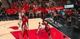 热火四杀公牛稳固第一 东部50胜首队 