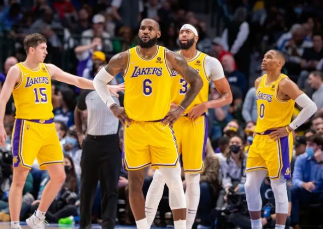 湖人仅进入附加赛概率11% 鹈鹕高达99%马刺88%