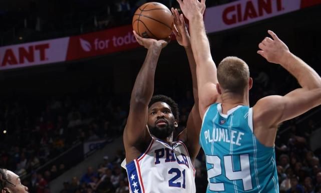 里弗斯表示想让恩比德得50分拿得分王 希望有这个机会