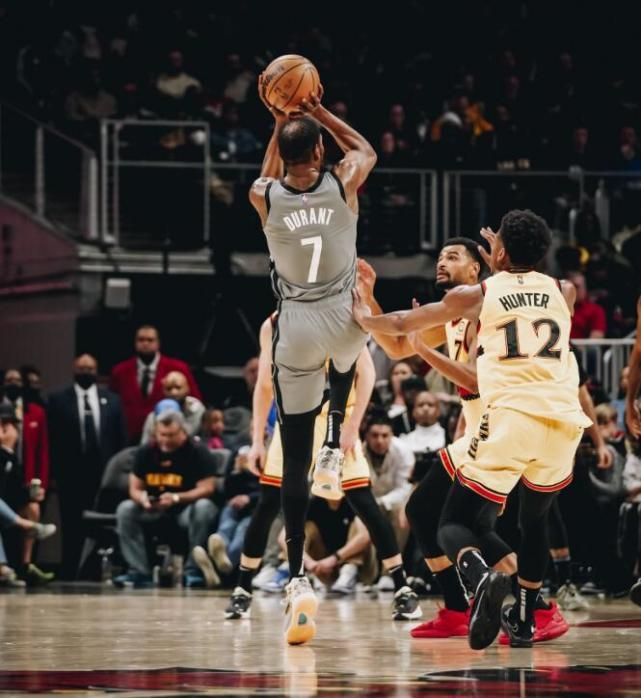 数据证欧文成双刃剑 篮网季后赛概率跌至49% 