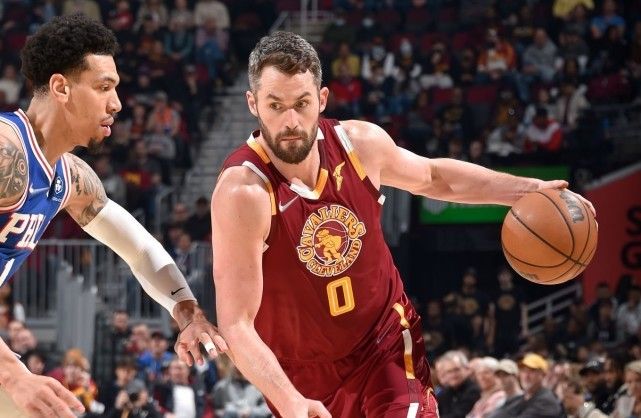 恩比德轰44+17 76人4次交锋全部获胜横扫骑士