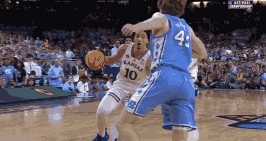 NCAA决赛卫冕4连冠 堪萨斯大学16分大逆转北卡大学