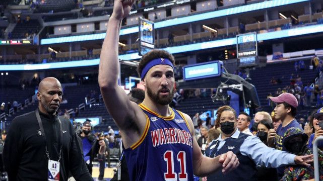 穆迪被下放 格林谈技术犯规