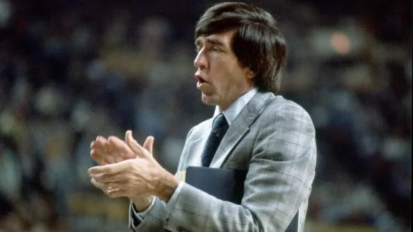 年度最佳教练吉恩·舒去世 享年90岁