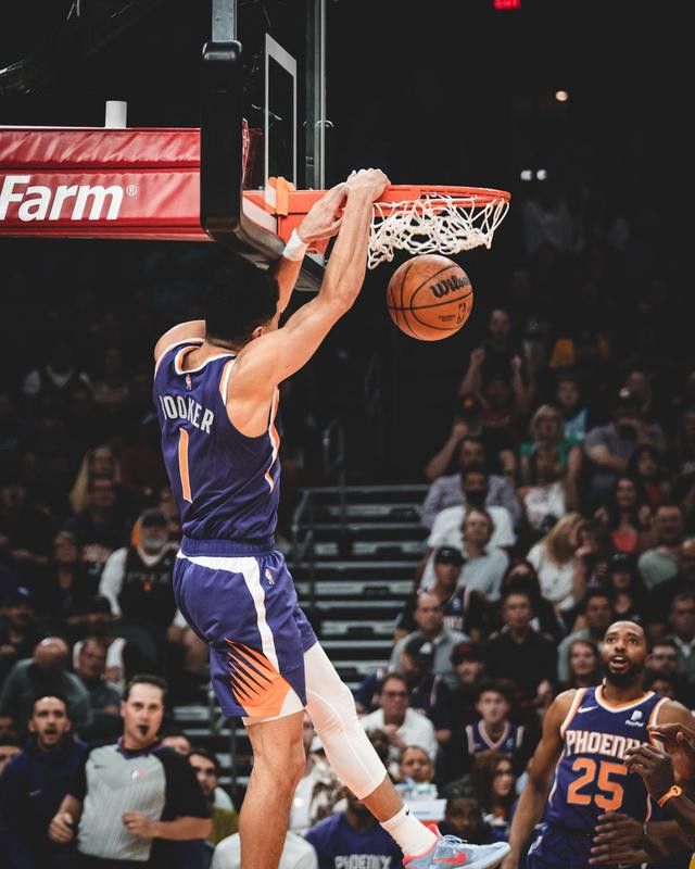 波波亲手了结湖人 詹姆斯的得分王的位置被占