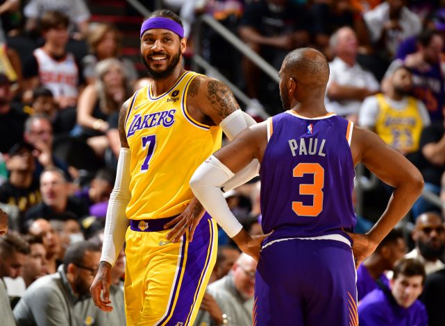 湖人7连败无缘附加赛 马刺三连胜势头无两