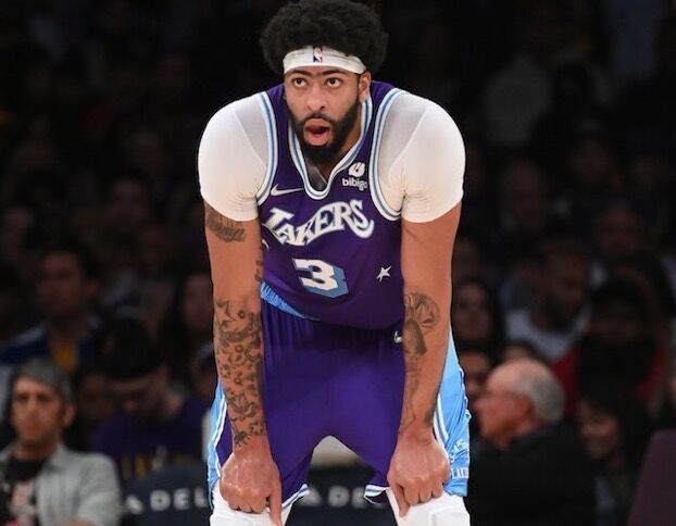 浓眉带伤争夺附加赛仍输球 湖人彻底无缘附加赛