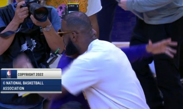 保罗带领太阳创队史最佳战绩 足以证明了他的领袖能力