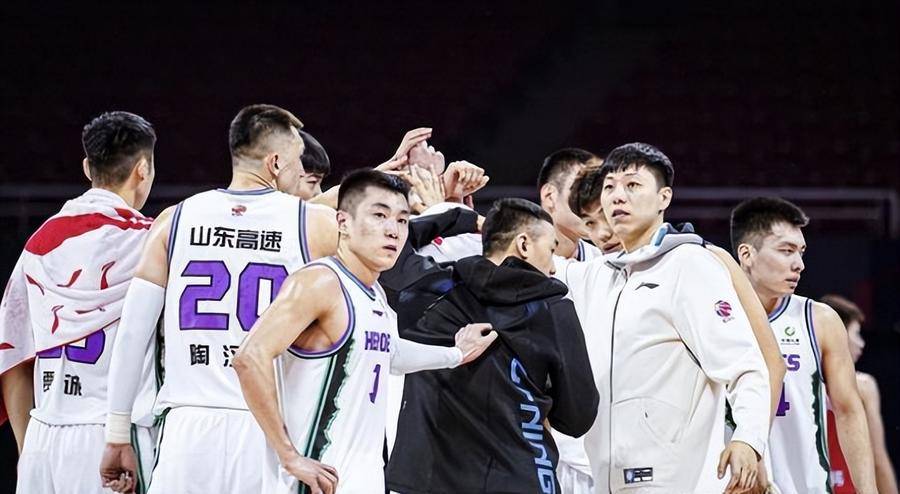 高诗岩当着徐长锁的面感谢巩晓彬 让人感叹不已