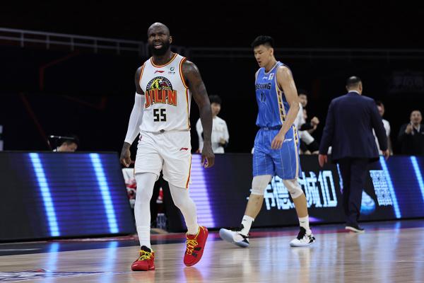 吉林队外援琼斯破了纪录 在一项数据上追平了姚明