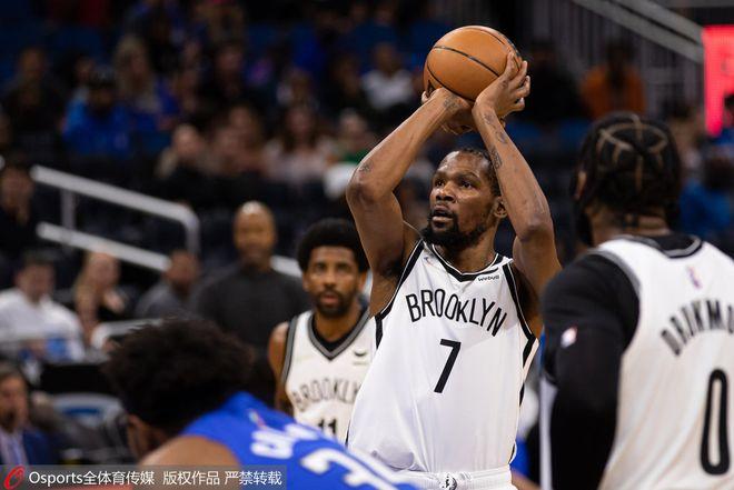 杜兰特全场遭包夹仍高效发挥 打满了下半场