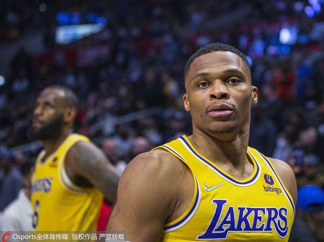 沃格尔称威少带队胜率太低 与詹姆斯搭档不好