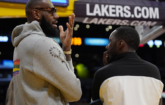 詹姆斯赛季还没结束 詹姆斯还想成为得分王还需再战两场