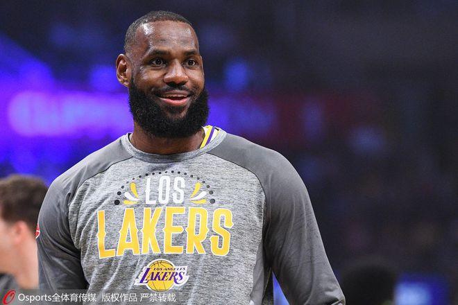 沃格尔称詹皇真没诈伤 最后一个主场是否会回馈球迷