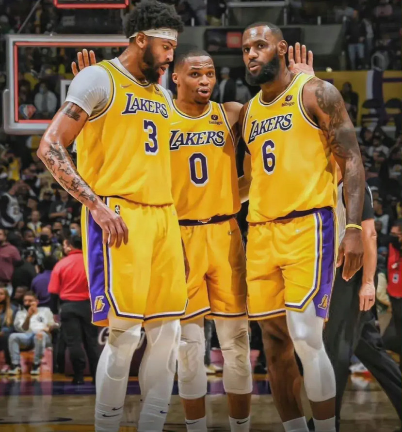 湖人三巨头生涯 都有哪些时候无缘季后赛