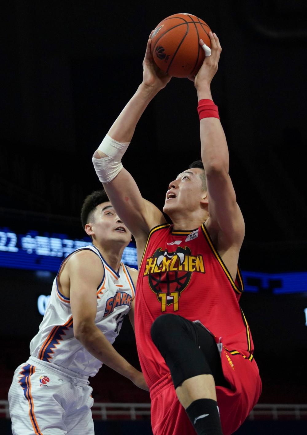 上海男篮完成18分惊天逆转 深圳男篮发生了什么