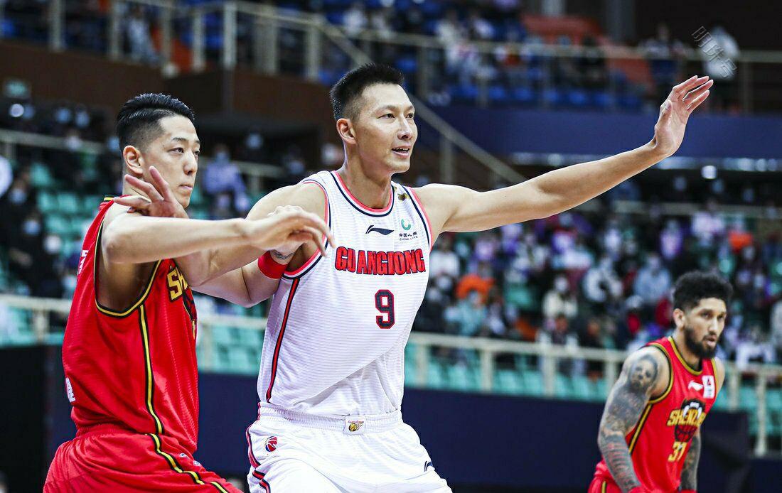 沈梓捷回应内讧 贺希宁打得不合理需要纠正