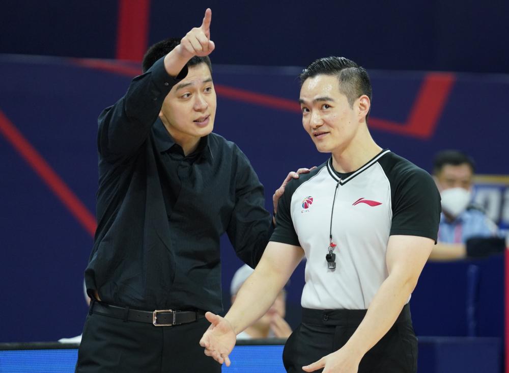 申城防疫关键时刻 不妨宅家坐看CBA半决赛霸屏