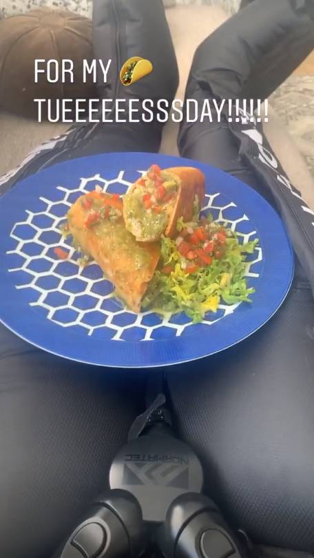 Taco时间到 詹姆斯带着他的Taco墨西哥卷饼上线了