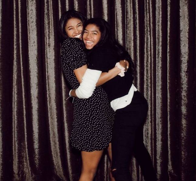 科比大女儿发合照纪念Gigi 想念你的微笑生日快乐