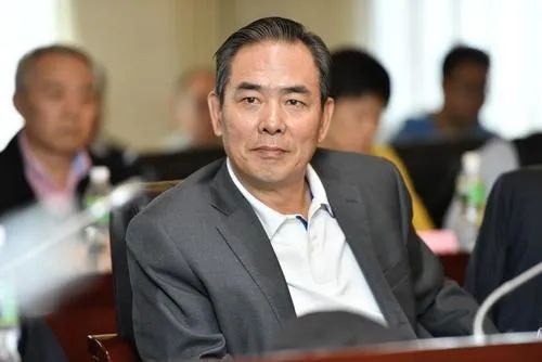 国足接连换帅 到底谁能拯救国足