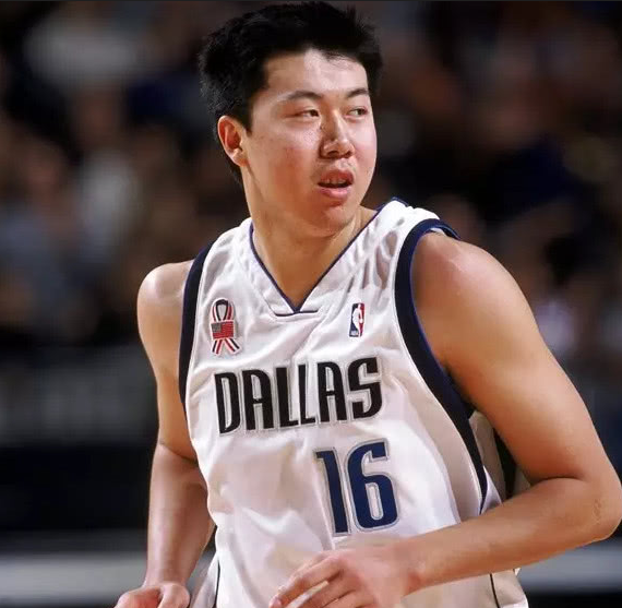 中国男篮在NBA打过球的有哪些 他们的薪资是多少