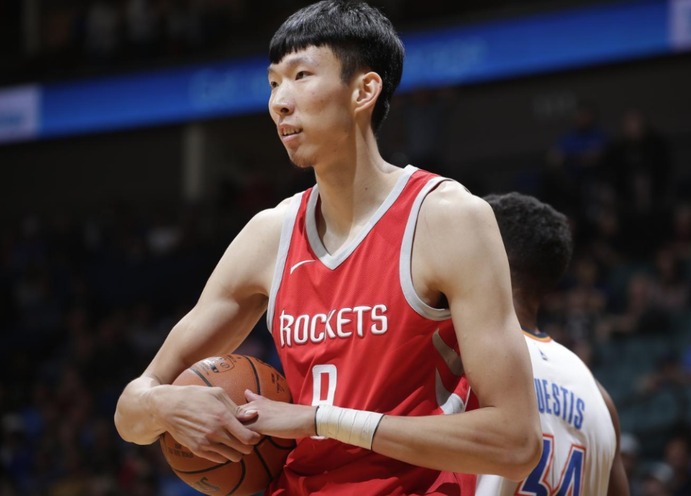 中国男篮在NBA打过球的有哪些 他们的薪资是多少