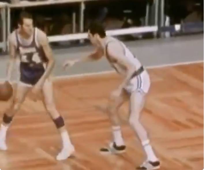 詹姆斯谈要是杰里-韦斯特放到今天 场均可以24分8助攻