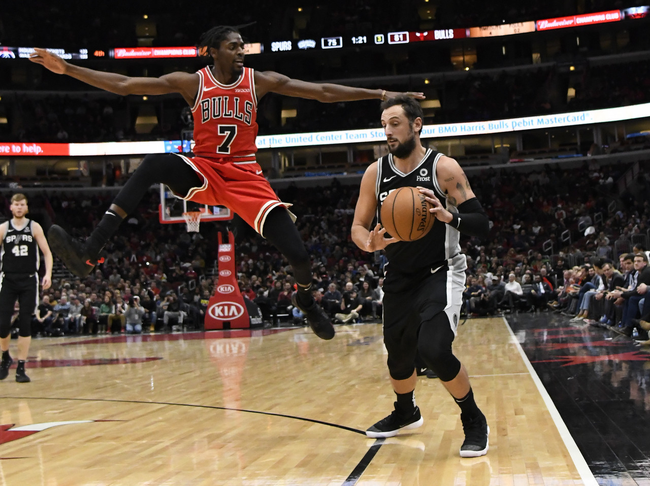 贝里内利谈到今夏的想法 他表示还想留在联盟心中还有激情