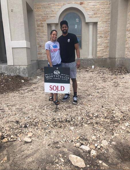 丁威迪领着女友买了一处房产 位于圣安东尼奥