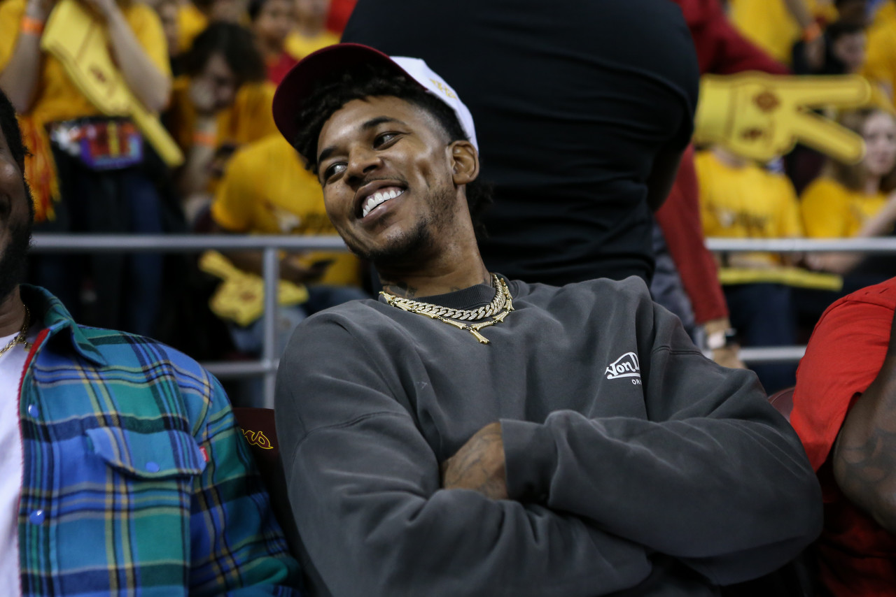 尼克-杨在线找工作 发推问我想再失业一次