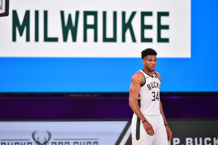 巴克利希望今年雄鹿夺冠 不然认为字母哥有可能变成下一个杜兰特